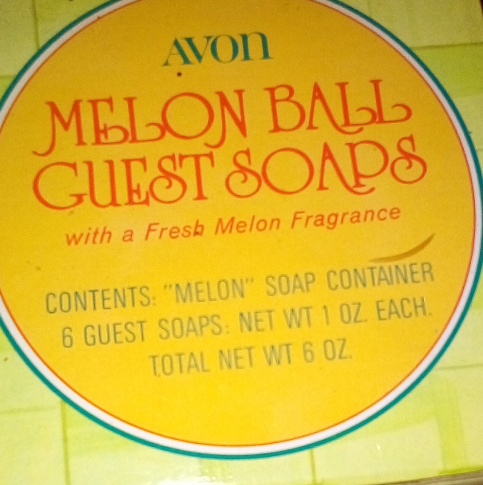 Avon bath scented bath bombs still In package